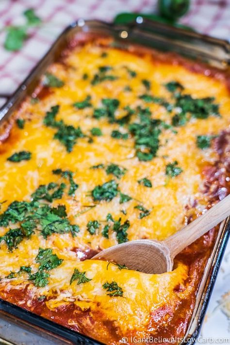 Keto Shredded Chicken, Keto Chicken Enchilada Casserole, Low Carb Enchiladas, Chicken Enchilada Casserole Recipe, Enchilada Casserole Recipes, Low Carb Mexican, Low Carb Low Fat Recipes, Chicken Enchilada Casserole, Keto Casserole