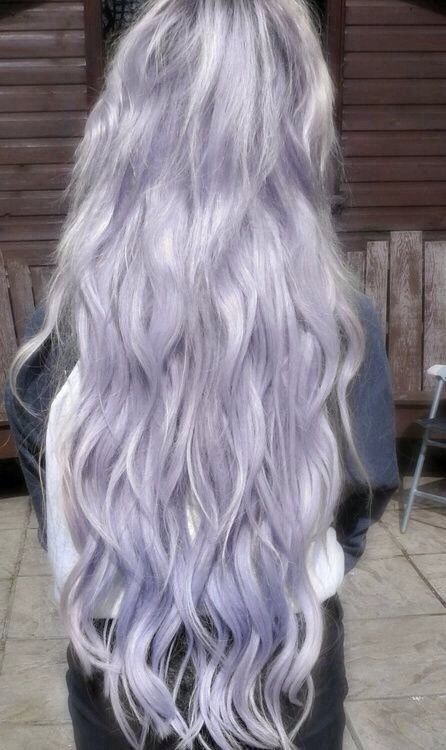 Arctic Blonde, Dnd Clothes, White Ombre Hair, Ice Blonde Hair, Grey Ombre Hair, Scene Girl, Ice Blonde, Ombre Hair Blonde, Lilac Hair