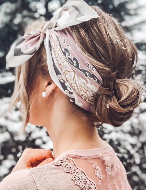 21 pretty ways to wear a scarf in your hair, easy hairstyle with scarf , hairstyles for really hot weather #hairstyle Wear A Scarf, Hair Scarf Styles, Ways To Wear A Scarf, Easy Hairstyle, Peinados Fáciles Para Cabello Corto, Hair Easy, Bandana Hairstyles, Headband Hairstyles, Scarf Hairstyles