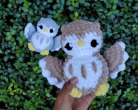 PDF PATTERN: Crochet Owl Plushie Pattern Crochet toys tutorial #crochettoystutorial #crochet #crochettoy #crochetpattern #crochetpatterns 3.236 Free Patterns For Crochet, Toffee Color, Owl Crochet, Patterns For Crochet, Owl Crochet Patterns, Felted Crochet, Easy Crochet Animals, Crochet Stitches Guide, Owl Pattern