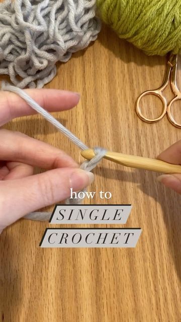 How To Turn Crochet Rows, How To End A Crochet Row, How To Start A Crochet, Learn How To Crochet For Beginners, Single Stitch Crochet, How To Single Crochet, Crochet Humor, Crochet Tutorials, Single Crochet Stitch