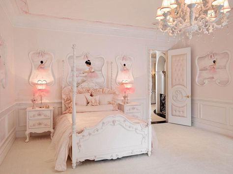 The $200,000 playrooms the world's wealthy are building #dailymail Ballet Bedroom, Ballerina Room Decor, Ballerina Bedroom, Ballet Room, Ballerina Room, Pink Bedroom For Girls, Interior Design Minimalist, Poster Bed, Décor Boho