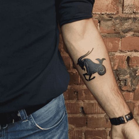 14. A strong tattoo with strong lines. Sea Goat Tattoo, Amir Tattoo, Capricorn Sign Tattoo, Capricorn Constellation Tattoo, Tattoo Ideas Males, Sea Goat, Persian Tattoo, Band Tattoos, Capricorn Tattoo