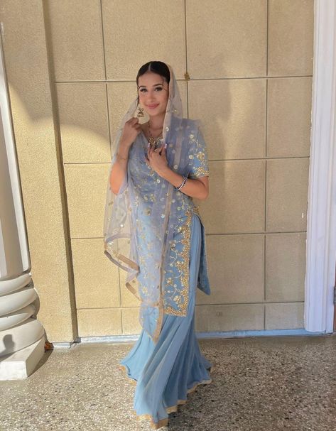 Punjabi Lengha Party Wear, Light Blue Punjabi Suit, Gurdwara Outfit, Punjabi Wedding Guest Outfit, Asian Fits, Simple Indian Suits, Indian Fits, Asian Dresses, Desi Fits