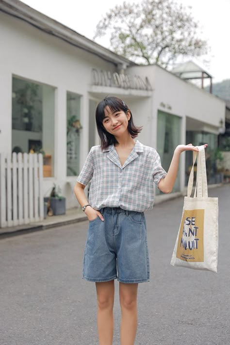 Japanese Style Outfits Casual, Japanese Summer Outfits, Summer Japanese Fashion, Summer Outfits Japan, Japanese Summer Fashion, Japanese Fashion Summer, Tomboy Summer, Japan Fashion Casual, Japan Summer Outfit