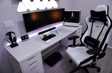 White Gaming Setup, White Gaming Chair, Black And White Desk, White Desk Setup, White Desk With Drawers, Gaming Desk Setup, Computer Desk Setup, Pc Gaming Setup, White Desk