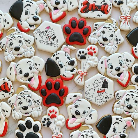 Dalmatian Cookies Decorated, 101 Dalmations Party Decor, Dalmatian Theme Party Birthday, 101 Dalmatians Cake Ideas, 101 Dalmation Birthday Party, 101 Dalmatian Birthday Party, Dalmatian Birthday Cake, 101 Dalmatian Party, 101 Dalmatians Birthday Party