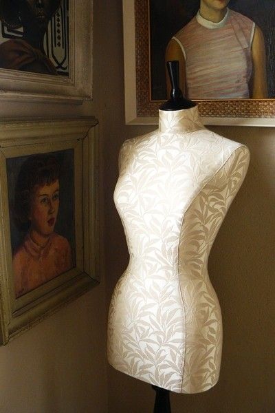 Classic Elegant Corset Laced Mannequin Dressform Decor, Mannequin Diy, Wedding Dress Display, Custom Dress Form, Elegant Corset, Sewing Dress Form, Antique Dress Form, Sewing Form, Vintage Dress Form