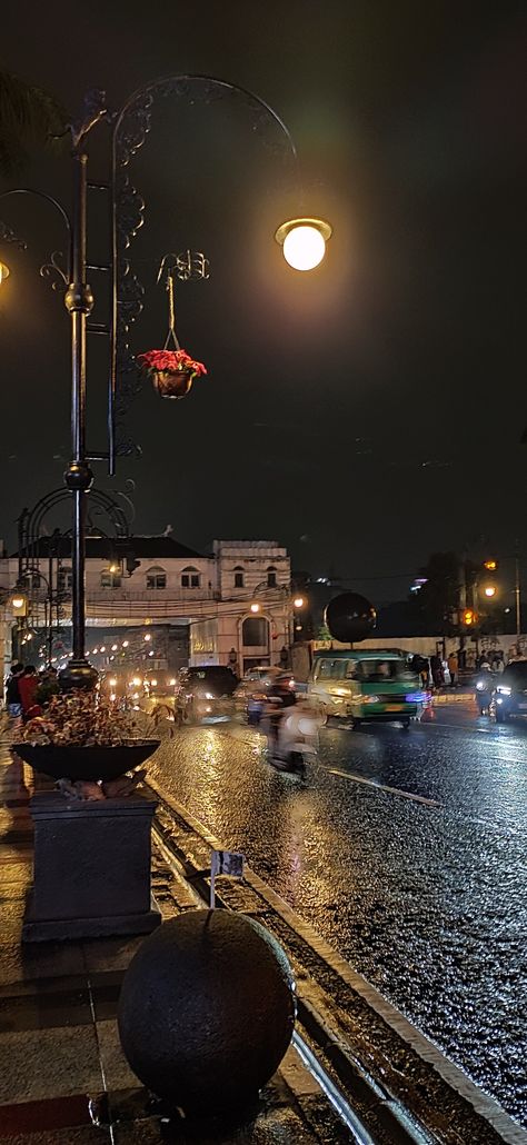 Bandung Night Aesthetic, Bandung Night Street, Bandung Night, Billiards Aesthetic, Bandung City, Perjalanan Kota, Aesthetic Objects, Lembang, Fotografi Kota