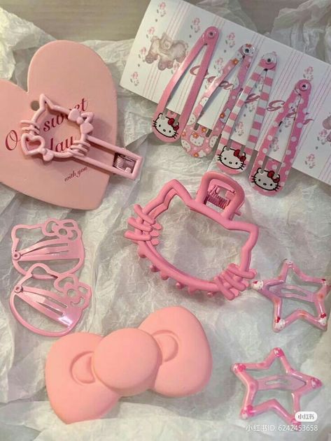 My Melody Cute, Tapeta Hello Kitty, Hello Kitty Hair, Hello Kitty Room Decor, Tapeta Z Hello Kitty, Kawaii Hello Kitty, Images Hello Kitty, Hello Kitty Gifts, Hello Kitty Merchandise