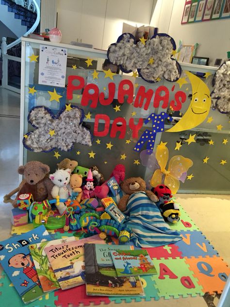 Pijama Day Activities Preschool, Pyjama Week Activities, School Pajama Party, Pajamas Day At School Ideas, Pajama Day At School Activities, Pj Day Activities For Kids, Pjamamas Day At School, Pyjama Day Activities, Teacher Pajama Day Outfit