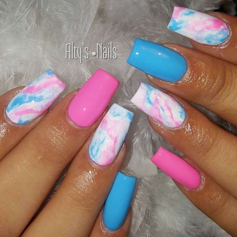 Gender Reveal Nails Ideas Acrylic, Gender Reveal Nails Ideas, Gender Reveal Nails, Shiny Nails Designs, Cotton Candy Nails, Blue And White Nails, Blue Coffin Nails, Baby Nails, Coffin Shape Nails