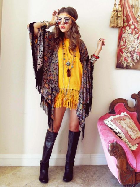 70’s Fashion Hippie, Hippie Carnaval, Hippie Costume Diy, Hippie Style 70s, Vetement Hippie Chic, Hippie Boho Outfits, Hippy Costume, Hippie Costume Halloween, Looks Hippie