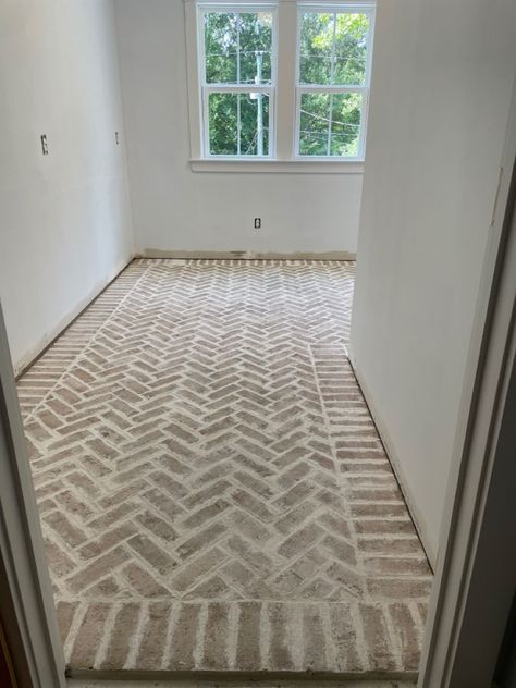 Flagstone Mudroom Floor, High Traffic Flooring Ideas, Brick Floor Patterns, Brick Flooring Living Room, Brick Floor Bathroom, Brick Herringbone Floor, Brick Herringbone, Brick Tile Floor, Herringbone Brick Floor