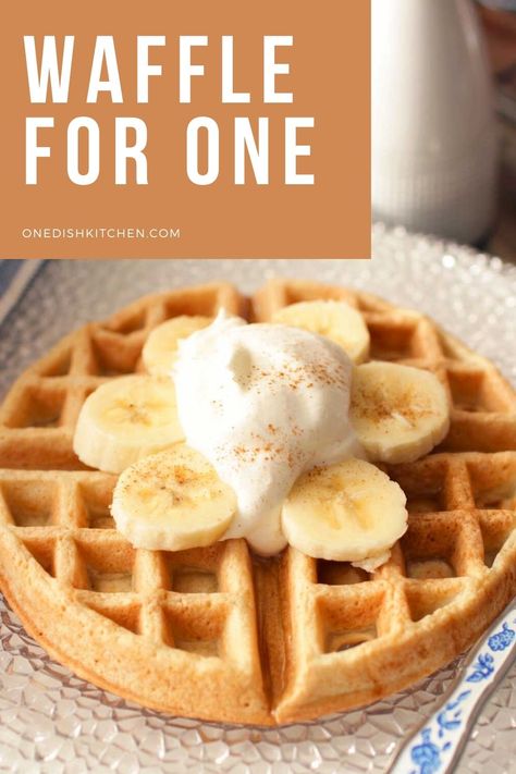 Waffle Recipe Easy Small Batch, Mini Waffle Recipe For One, Single Waffle Recipe Easy, One Serving Waffle Recipe, Small Batch Of Waffles Recipe, One Person Waffle Recipe, Mini Waffle Recipes Easy, Single Waffle Maker Recipes, Small Batch Waffle Batter