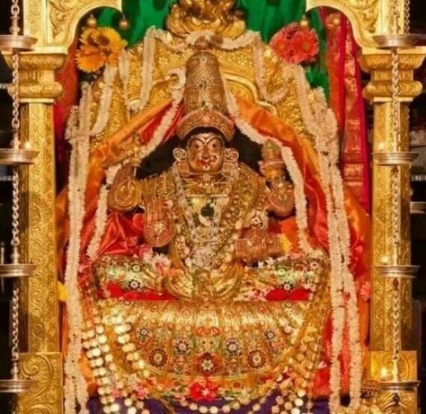 Sringeri Sharadamba Temple - TemplePurohit.com - http://ift.tt/1HQJd81 Saraswati Devi, Saraswati Goddess, Shiva Linga, Shakti Goddess, Durga Images, Lakshmi Images, Devi Durga, History Images, Shiva Shakti