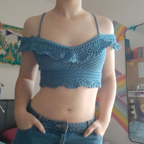 The Aurora Top!! I made the top a few months ago using the pattern by @spiritandthreadcrochet It's such a cute summer top!! Would definitely recommend making it!! #crochetprojects #crochet #auroratop #cute Teal Crochet Top, Teal Crochet, Top Crochet Pattern, Cute Summer Tops, The Aurora, Summer Top, Diy Clothes, Crochet Projects, Crochet Pattern