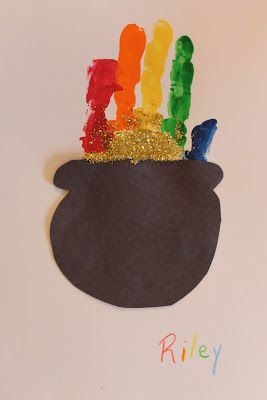 Handprint Rainbow, Saint Patricks Day Art, March Themes, March Crafts, St Patricks Crafts, St. Patrick’s Day, St Patricks Day Crafts For Kids, St Patrick Day Activities, K Crafts