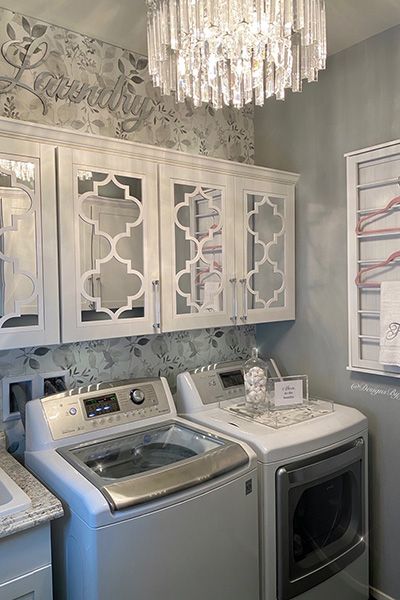 Blog Glam Laundry Room, Laundry Room Printables, Laundy Room, Laundry Room Update, Glam Bathroom, Stylish Laundry Room, Dream Laundry Room, Laundry Room Renovation, Casa Country