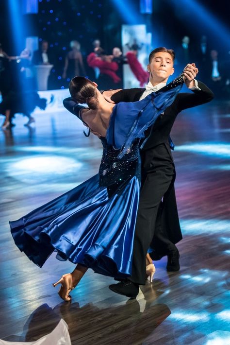 Ballroom Dancing Aesthetic, Ballroom Photography, Two People Dancing, Types Of Ballroom Dances, Ballroom Dance Competition, Standard Dance, Dancing Dresses, Ballroom Dancer, Ballroom Dresses