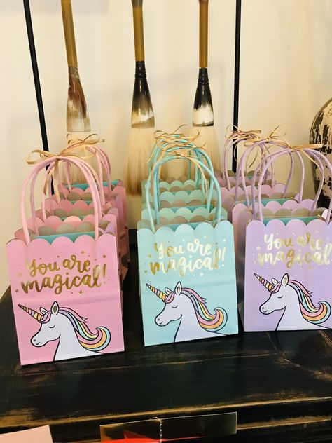 Unicorn Decor, Hippie Birthday, Unicorn Decorations, Unicorn Theme, Unicorn Rainbow, Unicorn Birthday Parties, Unicorn Party, 7th Birthday, Unicorn Birthday