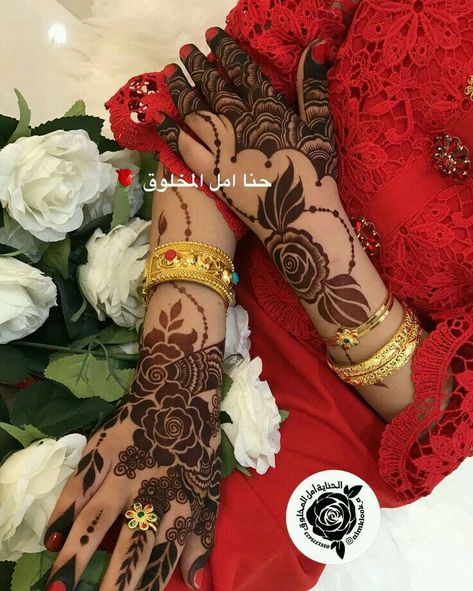 Henna Mehandi Designs For Wedding, Gorgeous Henna Designs, Bridal Mehandi Designs, Simple Mehandi Designs, Dubai Henna, Simple Mehandi, New Mehndi, Khafif Mehndi Design, Bridal Mehandi