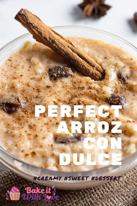 Creamy arroz con dulce made with rice, coconut milk, cinnamon, and raisins in glass bowl with cinnamon stick. Puerto Rican Rice Pudding Recipe, Cuban Breakfast, Mexican Rice Pudding, Milk Pudding Recipe, Recetas Puertorriqueñas, Rice Pudding Recipes, Creamy Rice Pudding, Fireworks Craft, Rice Pudding Recipe