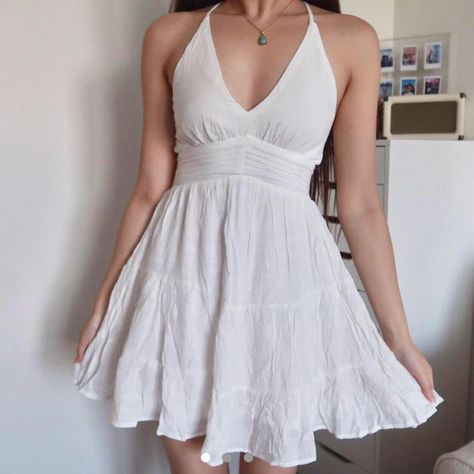 Cute Sundresses Aesthetic, Cute Flowy Dresses Long, Mini Sundress Aesthetic, Cute White Dresses Casual, Vintage White Dress Aesthetic, White Sundress Aesthetic, A-line Dresses, Sundresses Aesthetic, Basic Summer Dress