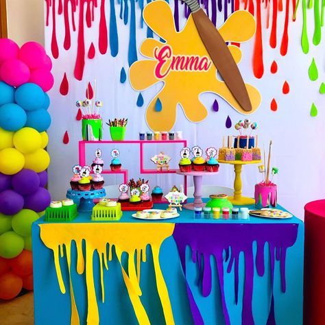 Art Party Theme Ideas, Art Theme Birthday Party Decorations, Paint Party Backdrop Ideas, Art Party Backdrop Ideas, Art Party Balloon Arch, Painting Birthday Party Ideas Decoration, Art Party Balloons, Paint Party Backdrop, Painting Party Ideas For Kids