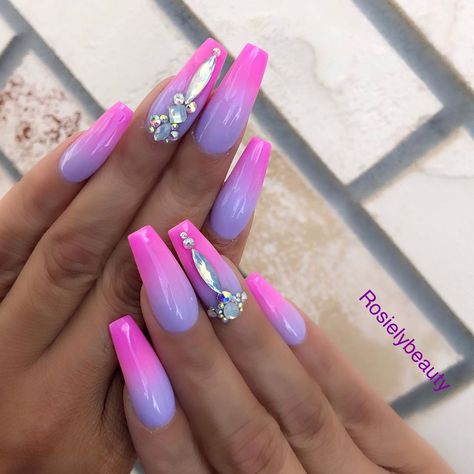 Purple And Pink Nails, Purple Nail Art Designs, Purple Ombre Nails, Pink Purple Ombre, Purple Nail Art, Purple Acrylic Nails, Pink Ombre Nails, Hot Pink Nails, Purple Nail Designs