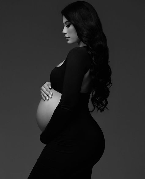 Maternity Photo Shoot Black And White, Maternity Announcement Photo Shoot Ideas, Maternity Photo Shoot Ideas Black Dress, Maternity Photo Black Dress, Black White Maternity Photos, Belly Out Maternity Photos, Simple Elegant Maternity Shoot, Maternity Pictures Solo, Silhouette Maternity Shoot