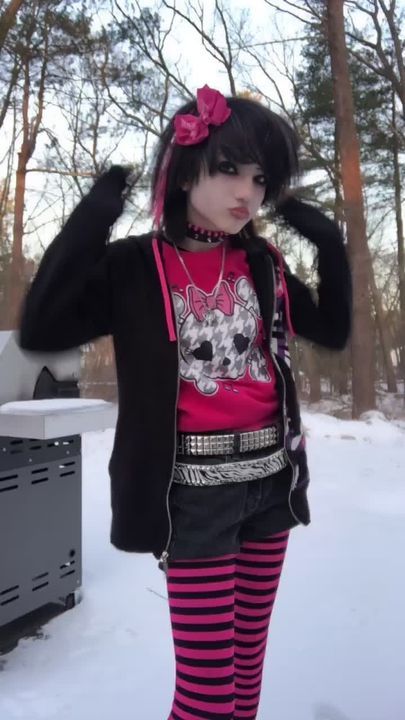 OUTFITS FOR Y/N THAT ARENT DRY - Scenecore<3 - Page 2 - Wattpad Scene Outfits 2000s, Scenecore Clothes, Scenecore Outfit, Scene Kid Outfits, Emo Scene Outfits, Scene Clothing, Scene Goth, Outfits 2000s, Scene Queens