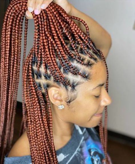 Gorgeous knotless on this Queen. Color: 350 Colour 350 Box Braids, Redhead Braids, Slayed Edges, Braiding Hair Colors, Colored Braids, Feed In Braids Hairstyles, Braids Styles, Braided Styles, African Hair Braiding Styles