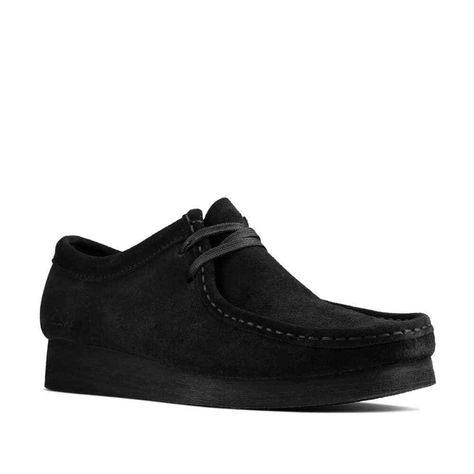 Clarks Shoes Outfit, Clarks Wallabee, Shoes Laces, School Suplies, Suede Shoes Women, Clarks Wallabees, Ladies Pants, Black Suede Shoes, Fashionable Shoes