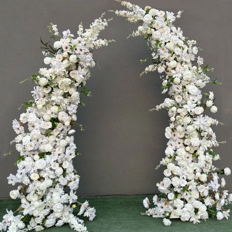 Luxury White Floral Arrangement Trumpet Arch Set Faux Moon Shape Flower Row Arrangement Party Arch