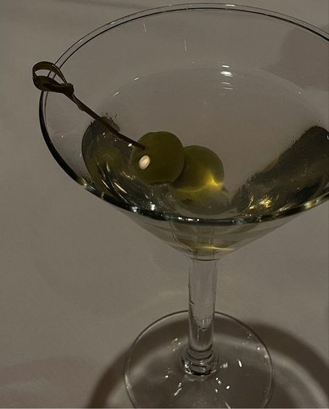 #martini Martini Olives, Jazz Bar, Dirty Martini, Pretty Drinks, Rich Kids, Wine And Dine, Old Money Aesthetic, Green Aesthetic, Martini Glass