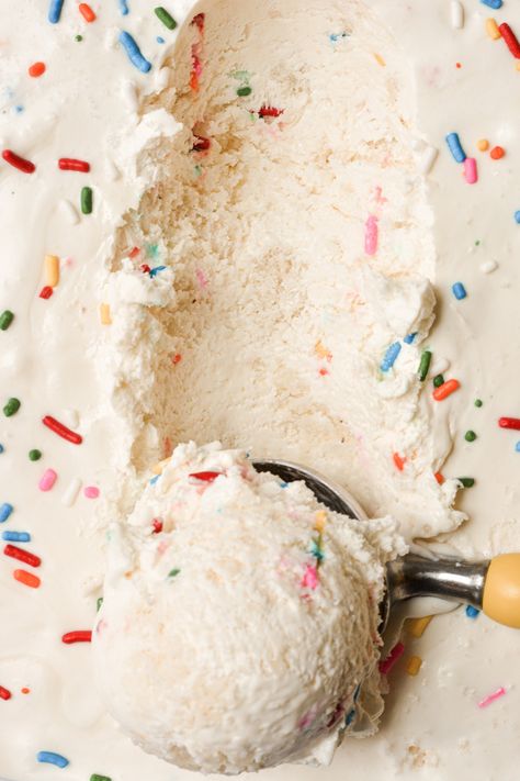 Ice Cream With Sprinkles Aesthetic, Birthday Cake Ice Cream Aesthetic, Ice Cream Campaign, Ice Cream Shop Photography, Recipe Buttercream Frosting, Funfetti Ice Cream, Ice Cream Photoshoot, Colourful Ice Cream, Sprinkle Ice Cream