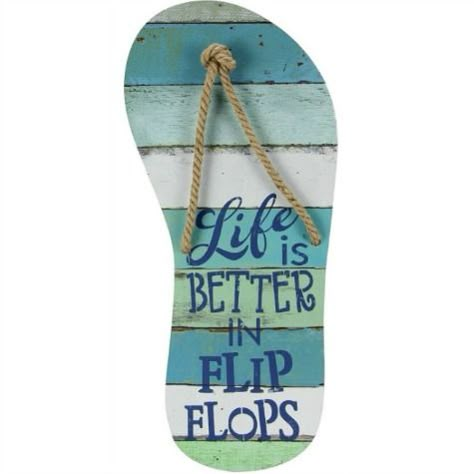 Life is Better in Flip Flops Wood Sign: http://ocean-beach-quotes.blogspot.com/2016/01/life-is-better-in-flip-flops-wood-sign.html Flip Flop Sign, Beach Stuff, Pallet Crafts, בר מצווה, Pallet Signs, Pallet Art, Beach Signs, Beach Crafts, Pallet Ideas