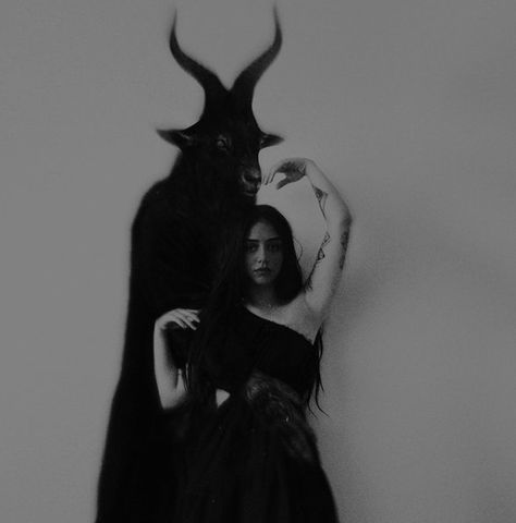 Theistic Satanism, The Satanic Bible, Devil Aesthetic, Dark Witch, Dark Love, Occult Art, Dark Tattoo, Arte Obscura, Witch Art