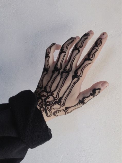 Tato Jari, Pola Tato, Tato Henna, Sharpie Tattoos, Bone Tattoos, Skeleton Hand Tattoo, Aesthetic Tattoo, 문신 디자인, Skeleton Hands