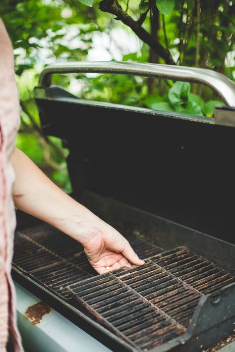 How To Clean Bbq, Homemade Toilet Cleaner, Clean Baking Pans, Cleaning Painted Walls, Glass Cooktop, Deep Cleaning Tips, Clean Grill, Grill Grates, Utila