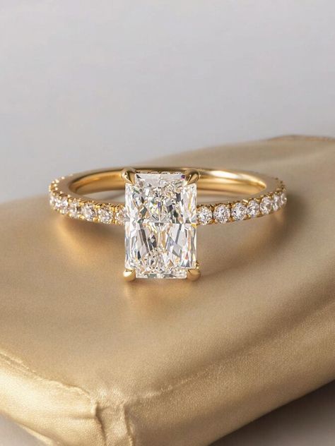 Make your proposal unforgettable with our stunning Radiant Cut Moissanite Wedding Ring, crafted in luxurious 18K solid yellow gold. Featuring a hidden halo design, this engagement ring for women sparkles with timeless elegance and brilliance. Perfect for the best wedding proposal, this ring combines classic beauty with modern sophistication, ensuring a cherished symbol of your love for years to come. ✥𝐌𝐚𝐢𝐧 𝐒𝐭𝐨𝐧𝐞 𝐃𝐞𝐭𝐚𝐢𝐥𝐬 → Shape: Radiant Cut Moissanite → Weight: 2.00 Ct  → Color: Mosinite Engagement Rings, Engagement Ring Box Aesthetic, Dream Wedding Ring Set Gold, Emerald Cut Engagement Ring Radiant, Gold Engagement Rings Rectangle, Rectangle Gold Wedding Ring, Engagement Rings Gold Rectangle, Big Wedding Rings Gold, Gold Ring Design For Women Engagement