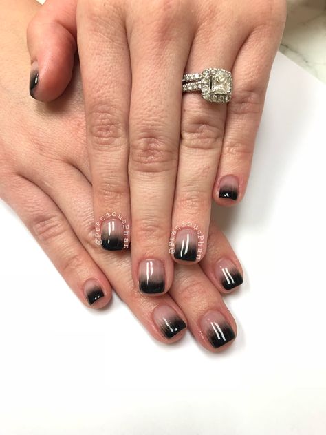 Hombre Nails Ombre Fall, Black Nails Short, Glitter Gel Nail Designs, Black Ombre Nails, Ombre Acrylic, Cute Nail Colors, Burgundy Background, Ombré Nails, Nails Ombre