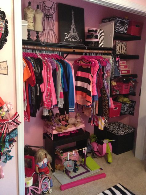 Open design closet with painted interior. Cool new idea my step mom tried out on my sisters room. #closet #pink #black #paris #zebra #girlsroom Y2k Closet Room, Mcbling Rooms, Gymnastics Room Decor, Y2k Closet, Spare Room Closet, Bedroom Sets Furniture Queen, Sisters Room, 2000s Room, Design Closet