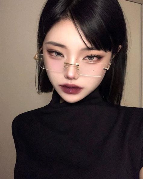 Pelo Ulzzang, Tomboy Makeup, Makeup Ala Korea, Makeup Asia, Korean Ulzzang Girl, Makeup Ulzzang, ماثيو ماكونهي, Asian Makeup Looks, Doll Eye Makeup