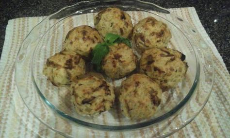 Here is a delicious recipe from Chef Iliana Cannet, from the Northern Baja Gerson Center: Potato Dumplings Ingredients: Potatoes Onion Garlic Mint Marjoram Grinded oatmeal Preparation: 1. Steam... Gerson Recipes, Gerson Diet, Gerson Therapy, Natural Eating, Potato Dumplings, Best Juicer, Squash Salad, Nut Milk Bag, Wellness Recipes