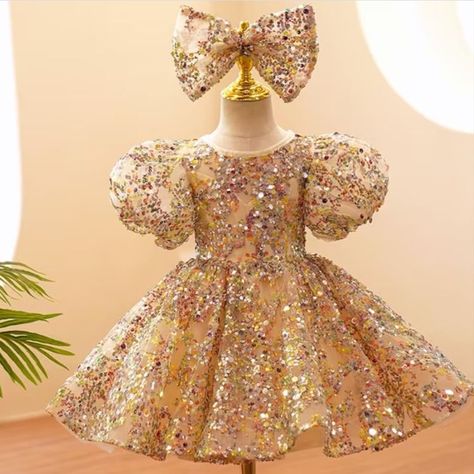 Girls Evening Dresses, Formal Dresses For Teens, Birthday Party Dress, Stunning Gowns, Gowns With Sleeves, Girls Party Dress, Flower Girls, Party Gowns