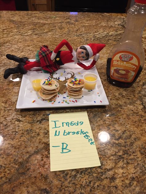 Elf On The Shelf Ideas With Sprinkles, Elf On The Shelf Making Breakfast, Elf On A Shelf Breakfast Ideas, Elf With Oranges, Elf On The Shelf Pancake Ideas, Elf On The Shelf Pancakes, Elf On The Shelf Ideas Sprinkles, Elf On The Shelf Sprinkles, Elf On The Shelf Breakfast Ideas