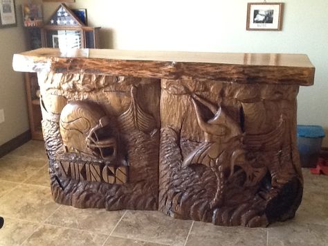 Minnesota Vikings Bar. Catalpa. White Oak. Minnesota Vikings Man Cave, Vikings Man Cave, Football Vikings, Mn Vikings, Viking Baby, Viking Men, Chainsaw Carving, Fan Cave, Minnesota Vikings