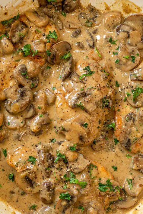 Olive Garden Chicken Marsala Recipe, Chicken Mushroom Marsala, Chicken Marsala Recipe, Chicken Marsala Easy, Olive Garden Chicken, Marsala Sauce, Marsala Recipe, Breaded Chicken Cutlets, Marsala Chicken Recipes